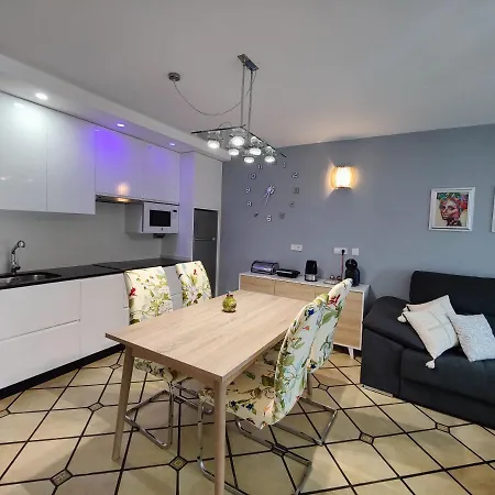 Luminoso Y Moderno O Grove